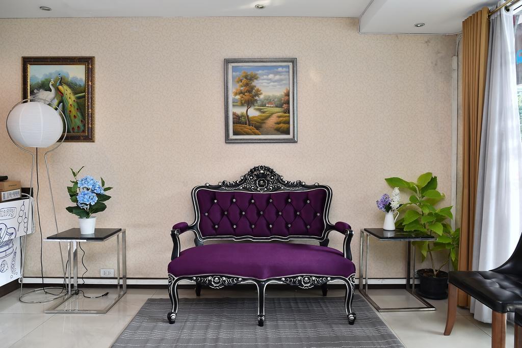 Take A Rest Hotel Бангкок Екстер'єр фото